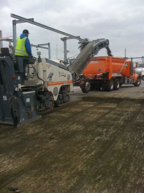 Cold Planing Asphalt in Compton